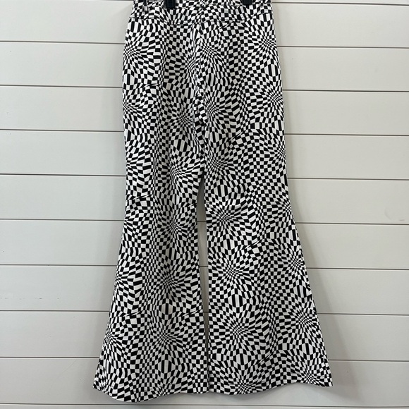 Princess Polly Black and White Flare Pants - Picture 2 of 5